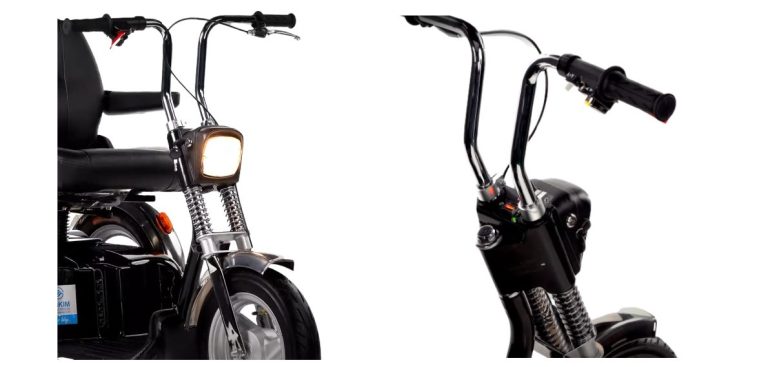 Picture of the Afiscooter SE with retro front light and classic tiller.