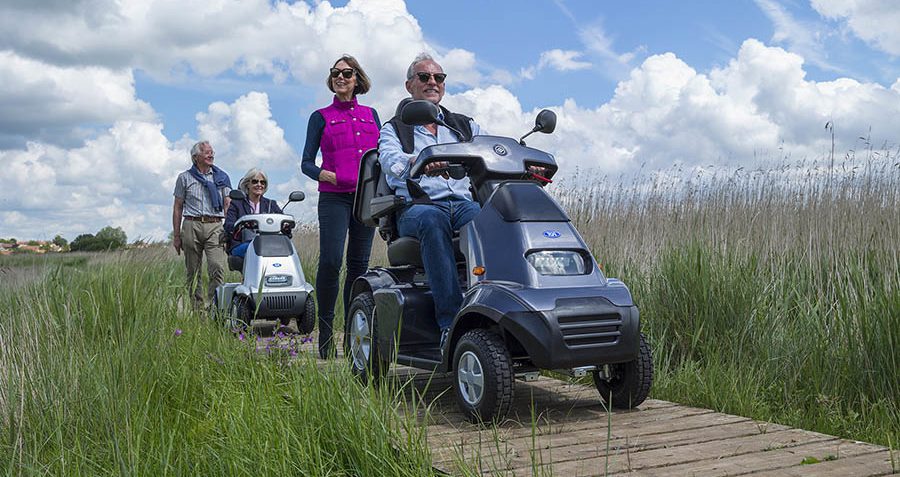 Afiscooter S4 mobility scooter in action